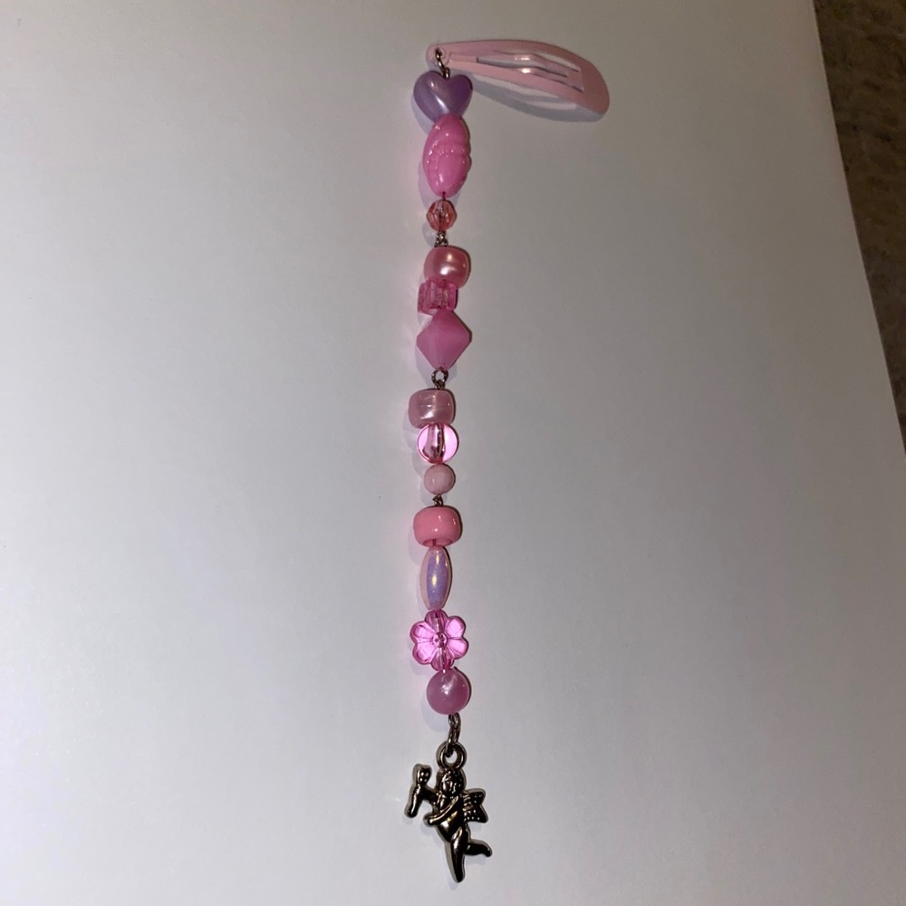 Beaded pink hair clip